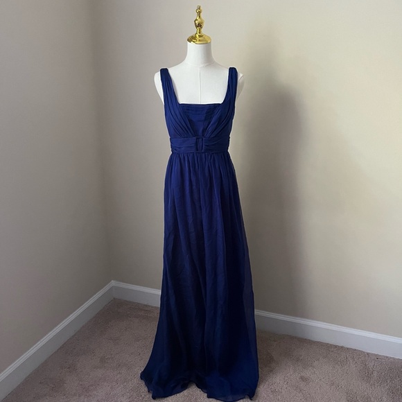 David Meister Dresses & Skirts - 🔵 David Meister Gown